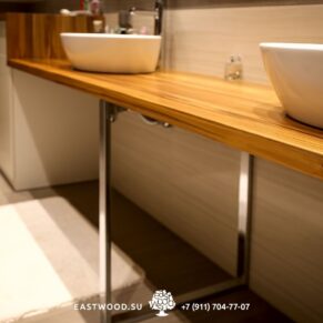 Купить Столешница с перепадом тик в ванную на сайте Azokhe с быстрой доставкой по Москве и области.