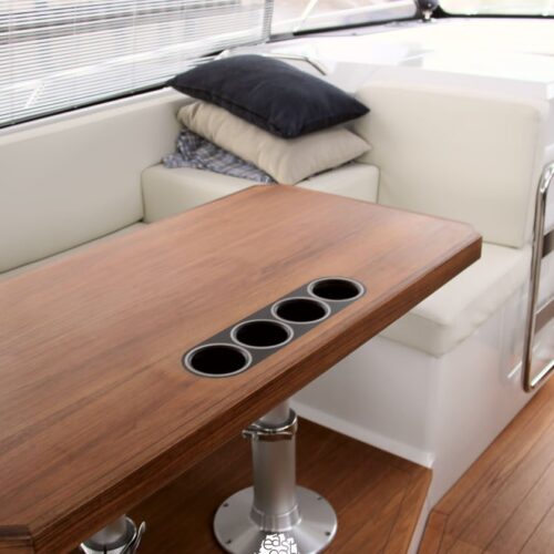 Купить Судовая мебель тик для яхт на сайте Azokhe с быстрой доставкой по Москве и области.